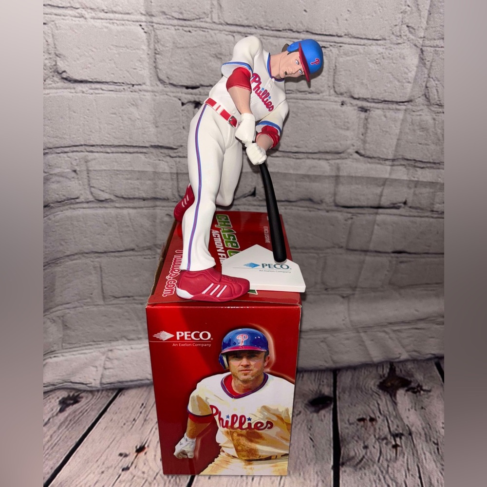 RARE CHASE UTLEY 2010 CHRISTMAS IN JULY FIGURINE NEW - Picture 4 of 9